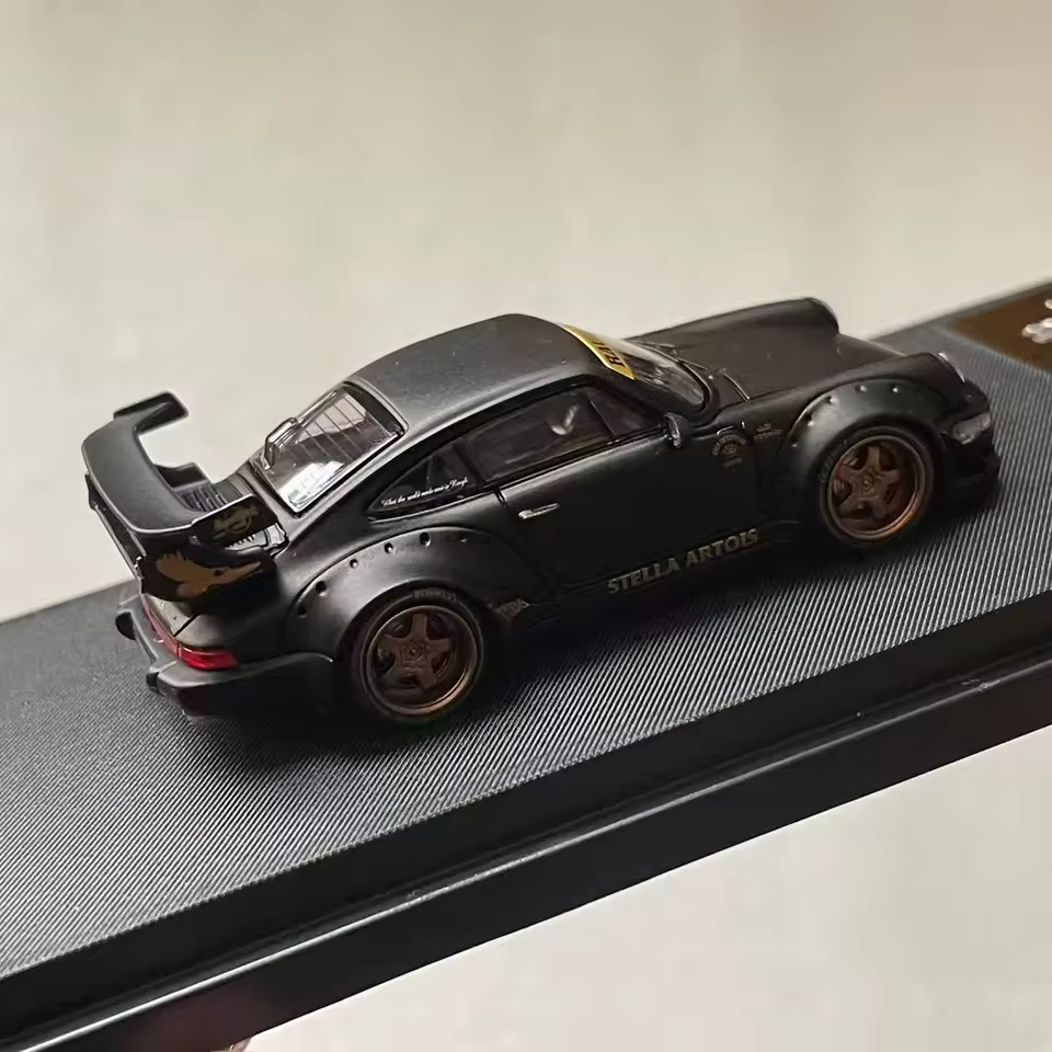 1:64 Scale RWB 964 Wide Body Limited Edition Toy Gift
