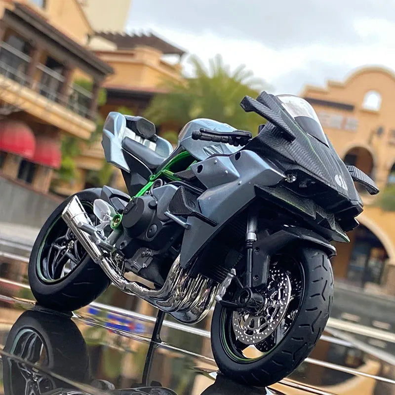 1:12 Kawasaki H2R Alloy Racing Motorcycle (with light & sound)