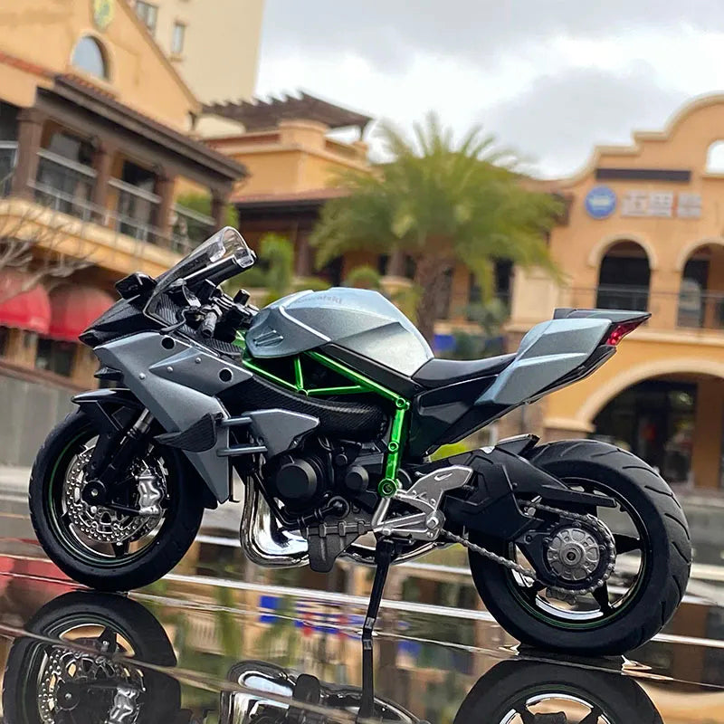 1:12 Kawasaki H2R Alloy Racing Motorcycle (with light & sound)