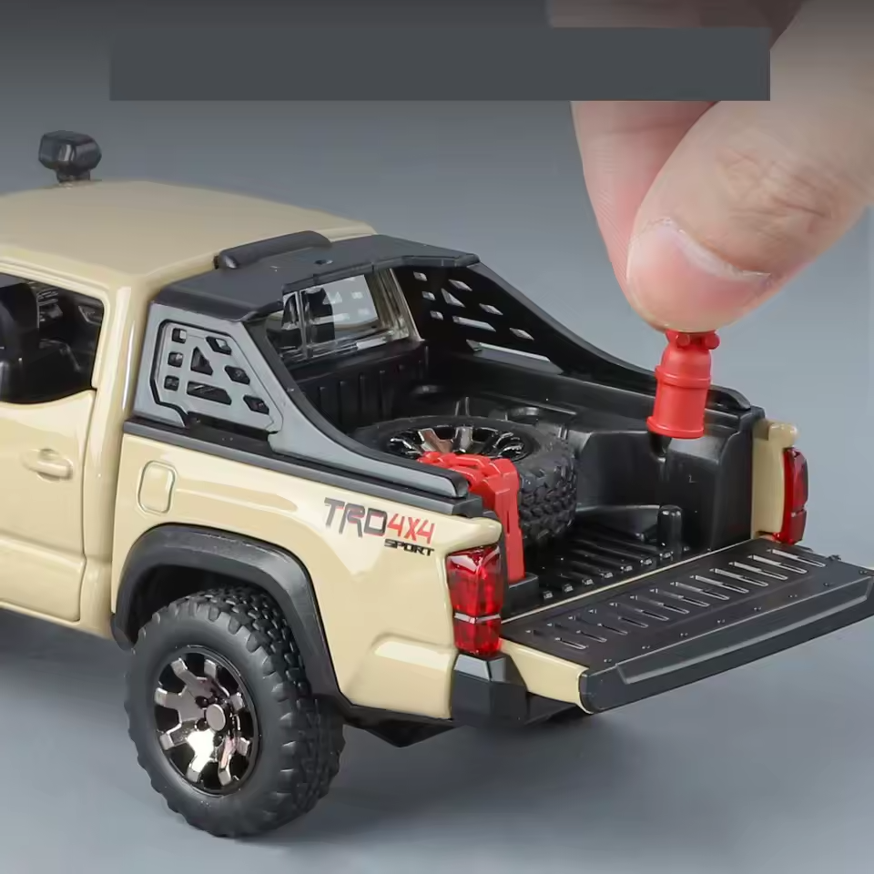 1:32 Toyota Tacoma TRO Off Road Pickup Alloy Diecast Model