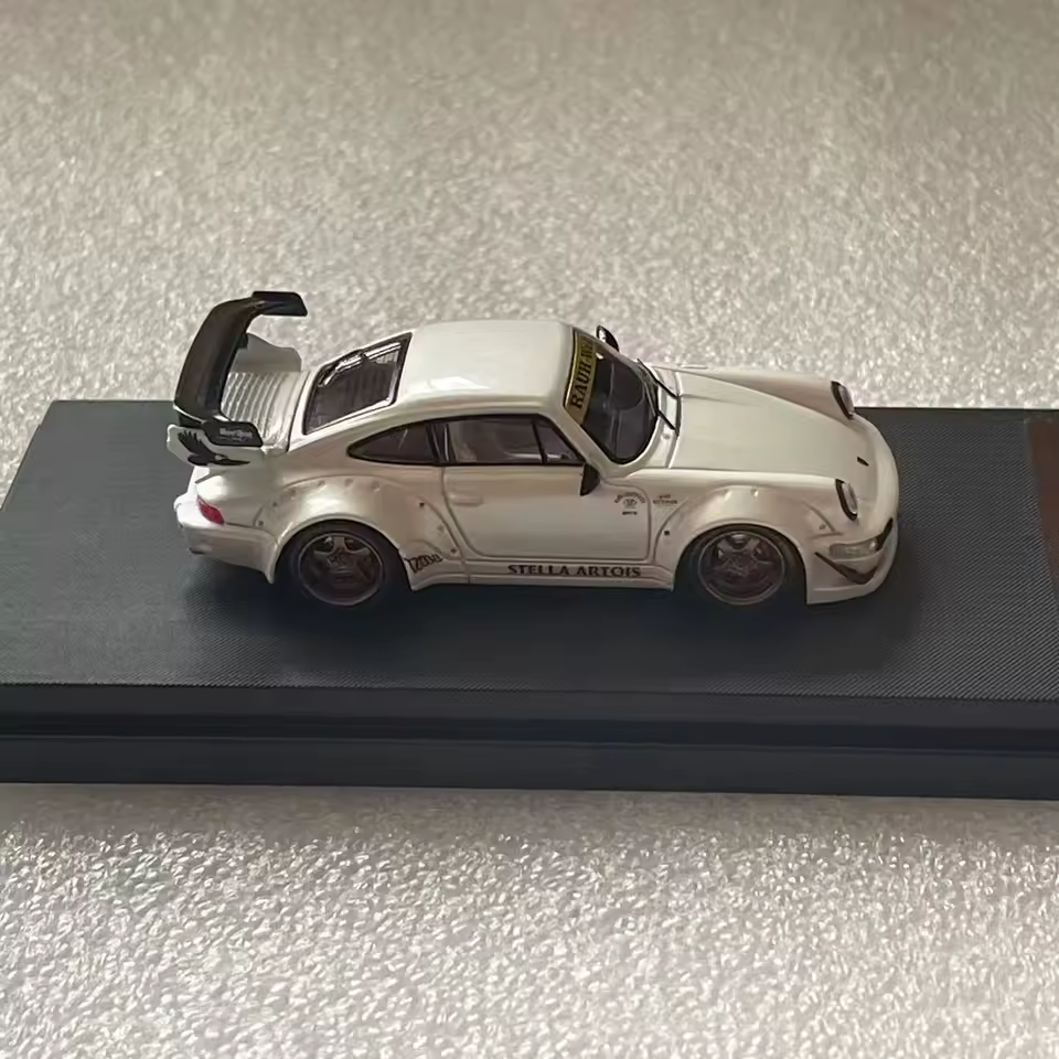 1:64 Scale RWB 964 Wide Body Limited Edition Toy Gift
