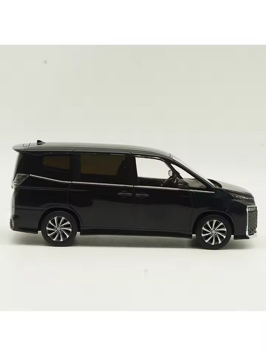 1:30 Toyota VOXY NOAH Diecast Model Car