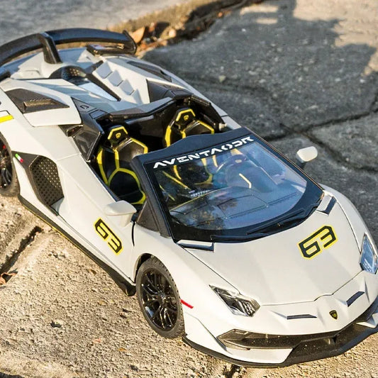 1:24 Lamborghini Aventador SVJ 63 Diecast Model