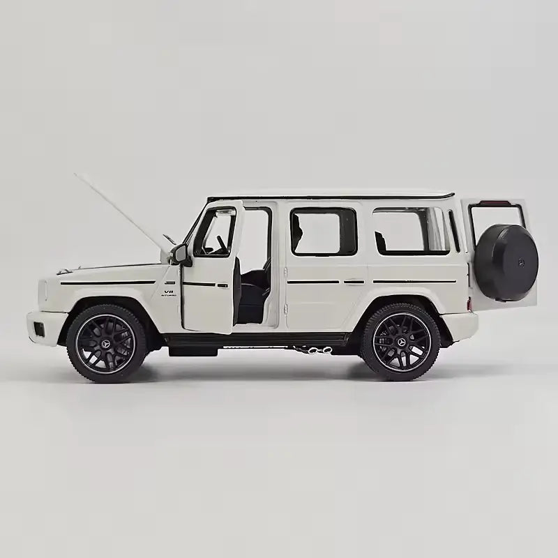 1:24 Scale Mercedes AMG G63 Diecast Model Car