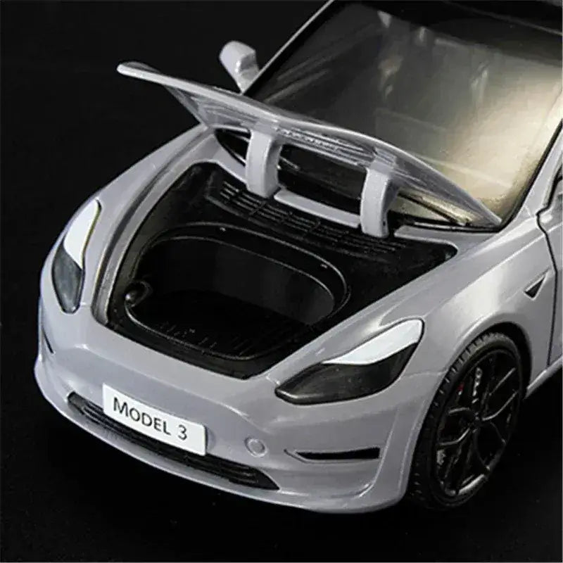 1:24 Tesla Model 3 Diecast Car