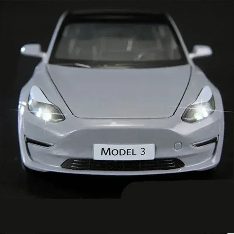 1:24 Tesla Model 3 Diecast Car