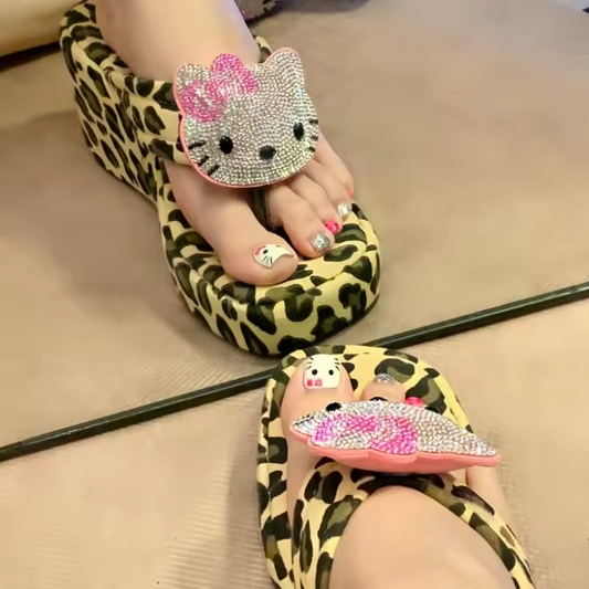 New Sanrio Hello Kitty Thick-soled Flip-flops, High-looking Leopard Print Outer Beach Shoes, Beach Flip-flops To Increase Height