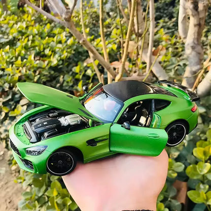 1:24 Mercedes AMG GTR Diecast Model