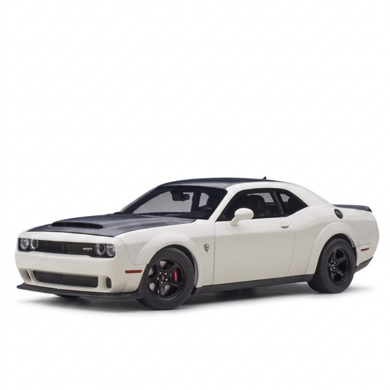 1:24 Dodge Challenger Hellcat Muscle Car Diecast Model